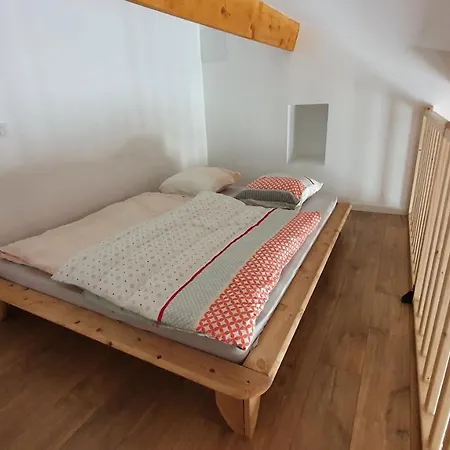 Le Tras Castel, 4 Places Jardin Piscine Apartment Saint-Jean-de-Bueges